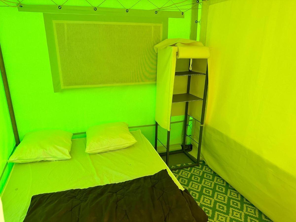 Les Eychecadous Hotel Artigat Exterior foto